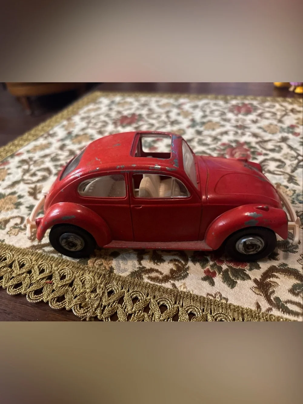 Vintage Hubley Gabriel 1480 Volkswagen Beetle VW Bug Metal Toy Car Red 7”